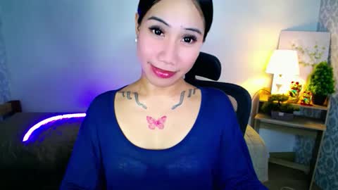 holy_samyx online show from 10-13-25, 03:17