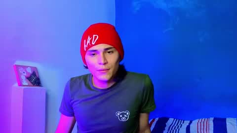      online show from 02-01-25, 08:58