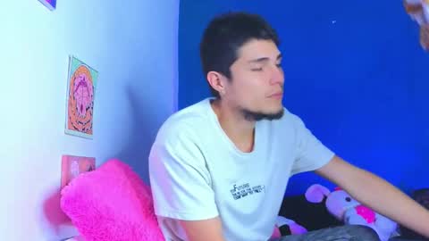      online show from 10-26-25, 03:34