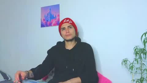      online show from 05-09-26, 09:14