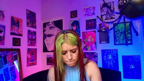 Snapshot of holyeva chatting on 12-05-24, 09:39 online show from 12-05-24, 09:39