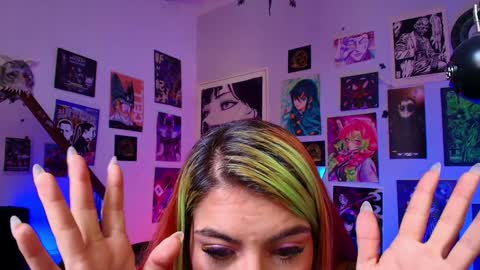 Snapshot of holyeva chatting on 02-04-25, 06:17 online show from 02-04-25, 06:17