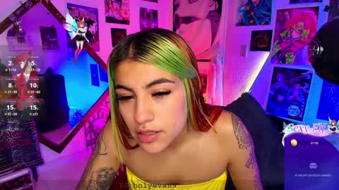 Snapshot of holyeva chatting on 02-07-25, 11:34 online show from 02-07-25, 11:34