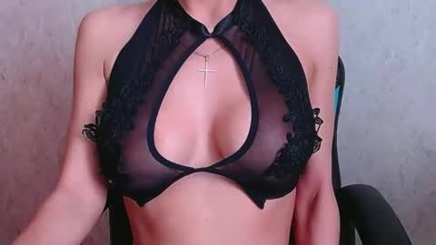 HolyJulie online show from 03-29-26, 06:13