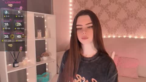 Mia online show from 02-16-26, 03:46