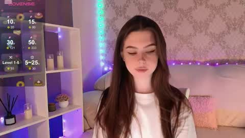 Mia online show from 05-17-26, 03:48