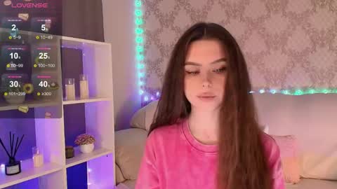 Mia online show from 05-18-26, 04:18