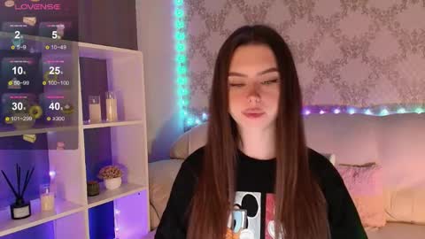 Snapshot of holymiax chatting on 05-23-26, 03:34 Mia online show from 05-23-26, 03:34