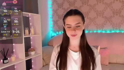 Snapshot of holymiax chatting on 05-30-26, 04:31 Mia online show from 05-30-26, 04:31