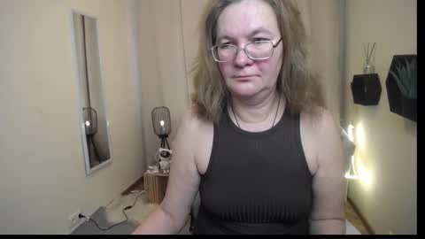 Snapshot of holymilfa chatting on 02-24-26, 07:28 holymilfa online show from 02-24-26, 07:28