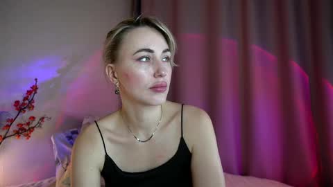 Snapshot of holyyy_fuck chatting on 03-11-25, 01:23 Vicky my another account here - desperate clit online show from 03-11-25, 01:23