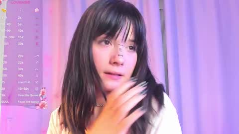 Snapshot of honeey_beee chatting on 09-17-25, 07:37 May online show from 09-17-25, 07:37