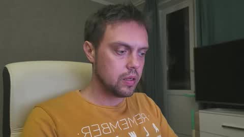 Snapshot of honesttojoy chatting on 09-24-25, 04:54 Henry online show from 09-24-25, 04:54