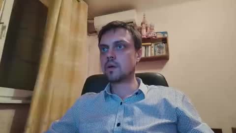 Snapshot of honesttojoy chatting on 10-02-25, 04:03 Henry online show from 10-02-25, 04:03