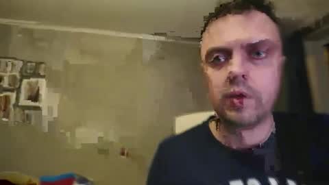 Snapshot of honesttojoy chatting on 10-20-25, 07:03 Henry online show from 10-20-25, 07:03