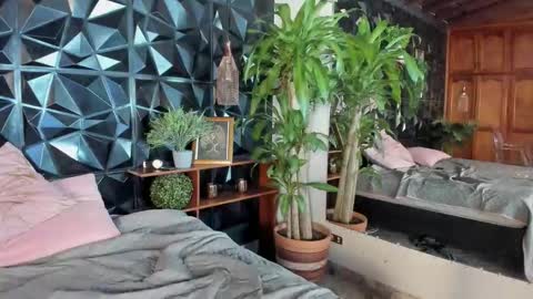 Snapshot of honey__monroe chatting on 11-20-25, 09:36 honey monroe online show from 11-20-25, 09:36