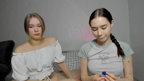 Lilith and Ellie  online show from 03-12-25, 09:45