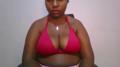Snapshot of honey_beb chatting on 10-11-25, 03:17 honey_beb online show from 10-11-25, 03:17