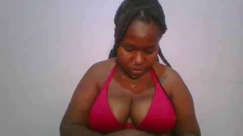 Snapshot of honey_beb chatting on 11-11-25, 05:24 honey_beb online show from 11-11-25, 05:24