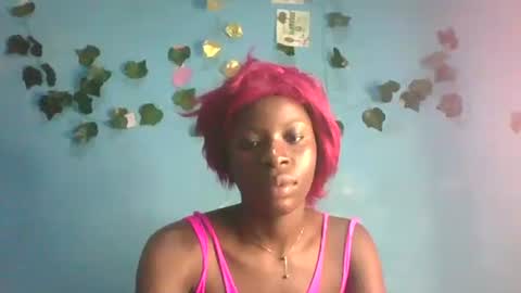 Queen online show from 02-16-26, 08:27