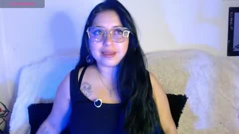 Snapshot of honey_buns_1 chatting on 07-13-26, 01:58 mimi online show from 07-13-26, 01:58