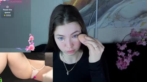 Honey online show from 04-28-26, 01:48