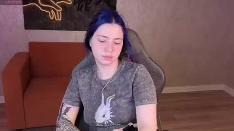 Honey online show from 06-14-26, 01:36