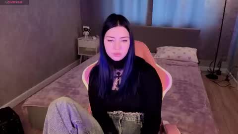 Honey online show from 06-18-26, 01:28