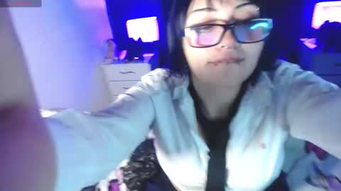 Honney online show from 01-22-25, 03:09