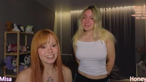 Snapshot of honey_honey_honey chatting on 09-13-25, 09:25 Honey and Misa online show from 09-13-25, 09:25