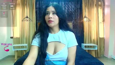 Snapshot of honey_love__ chatting on 09-15-25, 02:17 Honey Love online show from 09-15-25, 02:17