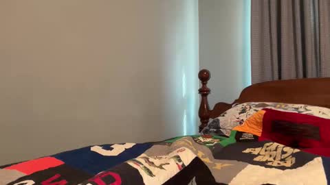 honey_man14 online show from 05-02-26, 12:43