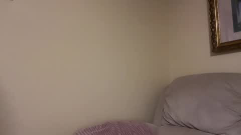 honey_man14 online show from 05-05-26, 02:08