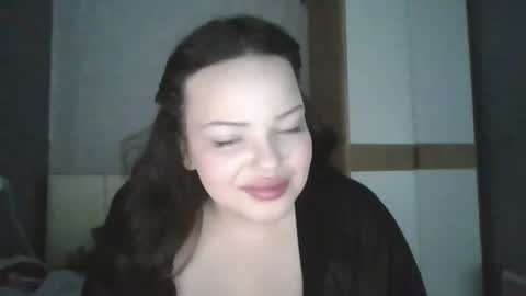 honey_miracle online show from 06-18-26, 04:57