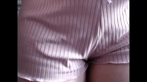 Lina online show from 02-19-25, 11:49