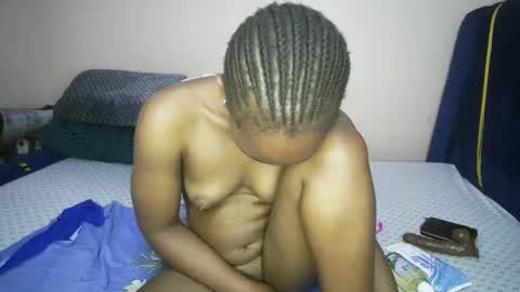 honey_nubia0 online show from 05-02-26, 05:29