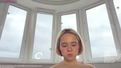 Snapshot of honey_sunshine chatting on 10-27-25, 09:46 Jenyanew vid how I squirt in forest in bio online show from 10-27-25, 09:46