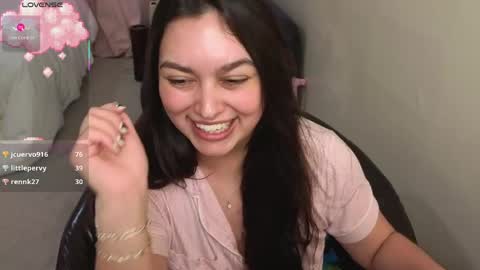 Tia online show from 05-15-26, 11:01
