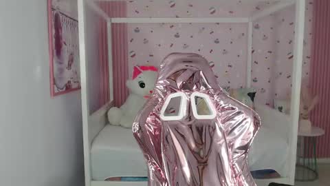 HONEY  online show from 12-15-24, 04:26