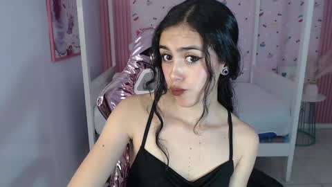 HONEY  online show from 12-21-24, 01:10