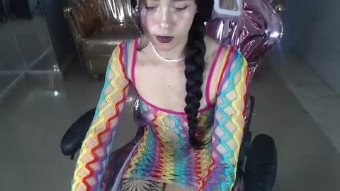 HONEY  online show from 02-26-25, 01:19