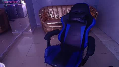 HONEY  online show from 11-10-25, 02:05