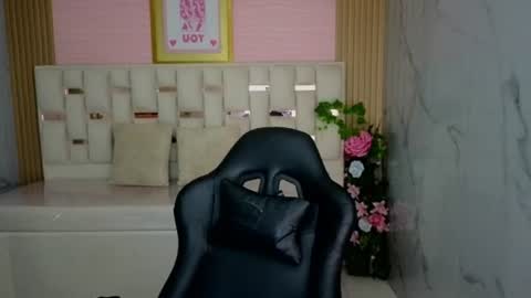 HONEY  online show from 06-16-26, 01:14