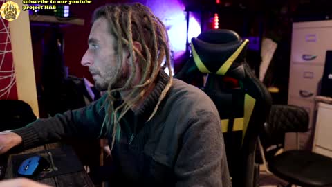 Honey and Bear online show from 12-08-24, 04:25