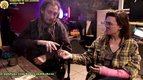 Honey and Bear online show from 12-23-24, 04:22