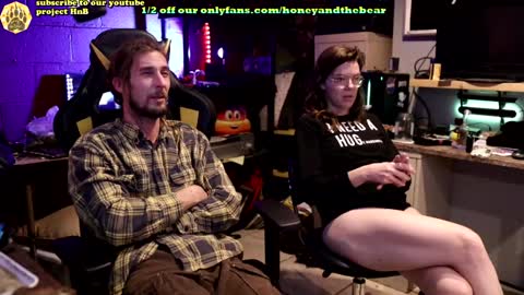 Honey and Bear online show from 01-05-25, 04:04