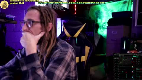 Honey and Bear online show from 01-17-25, 01:03