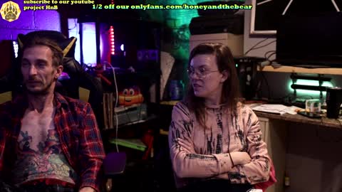 Honey and Bear online show from 02-04-25, 06:25
