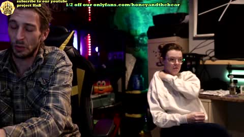 Honey and Bear online show from 02-08-25, 03:19