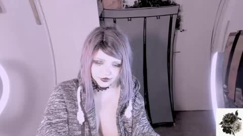 Honey Apple Alaska online show from 06-14-26, 03:41